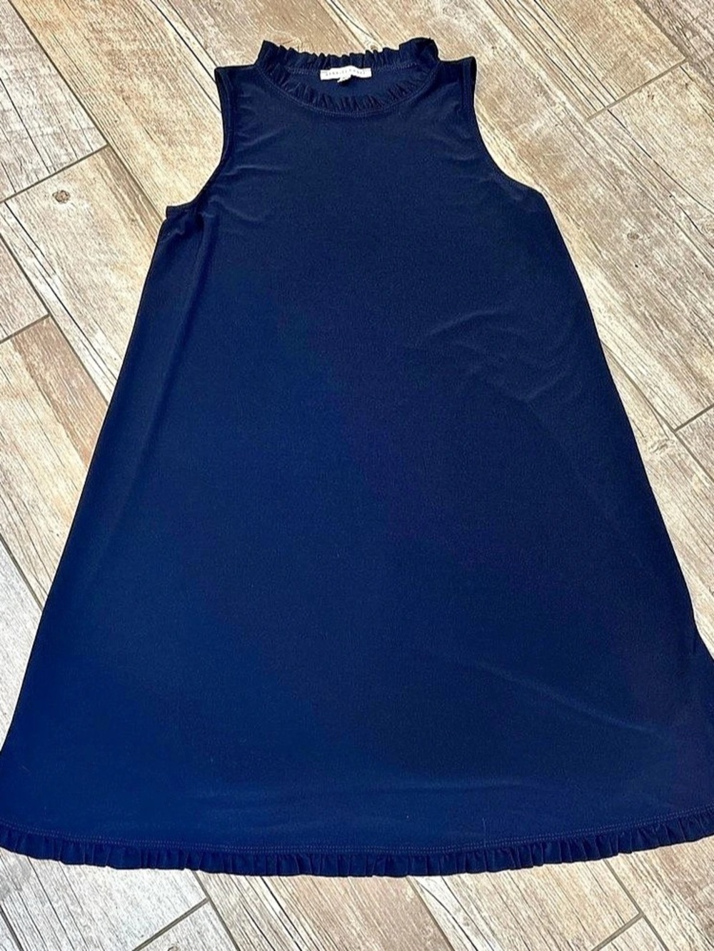 Annalee + Hope Ruffle Neck Mini Dress in Navy Size Small Like New